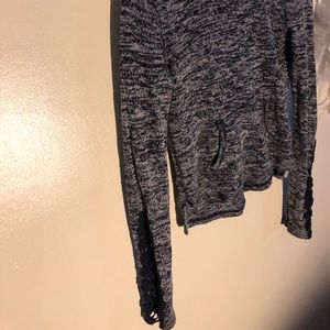 Knit Light Sweatshirt